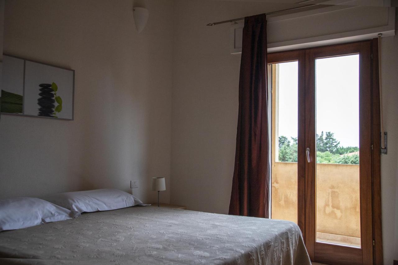 Case Fiorite Riola Sardo Buitenkant foto